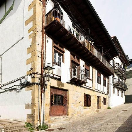 Апартаменти Sorgin-Etxe. Basquenjoy Ондаррібія Екстер'єр фото